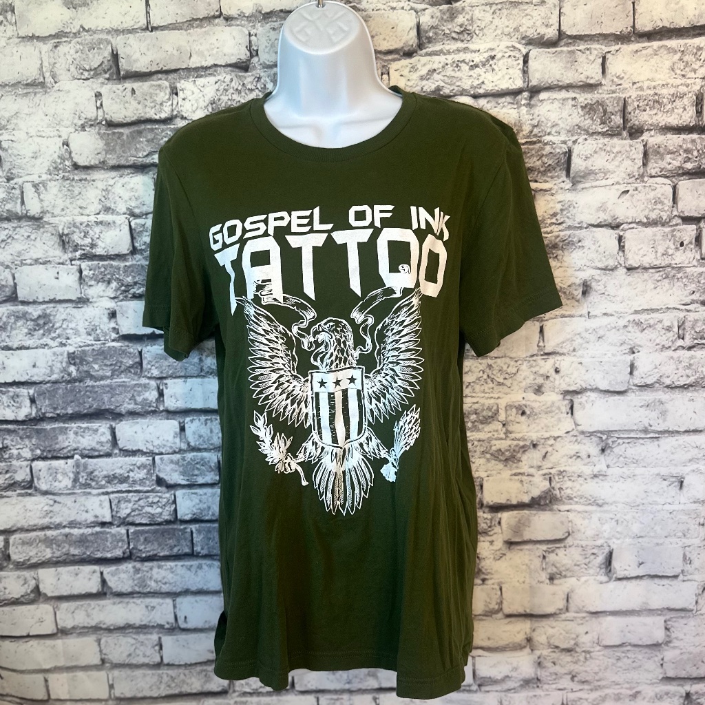 Bella Canvas Graphic Tee Size M